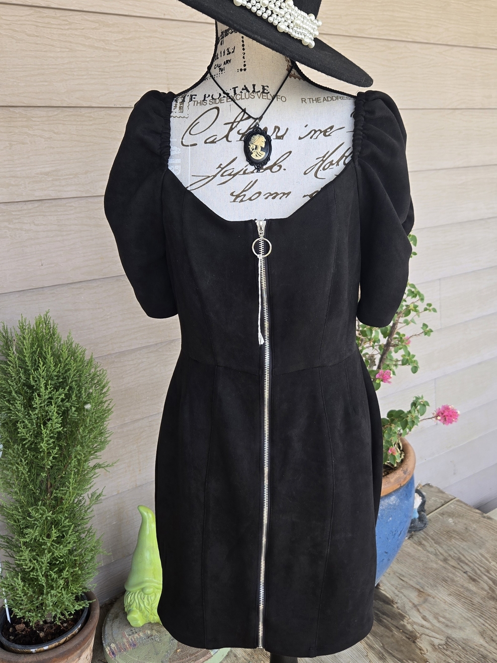 Iris Black Suede Zip-Front Mini Dress. Puff Sleeves. New Mo Tag! Size L
